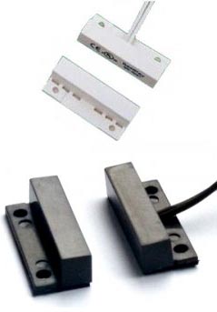 AM 2021 - Magnetický kontakt samolepící